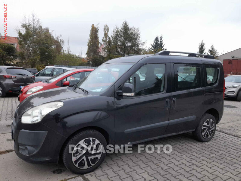 Fiat Dobl�