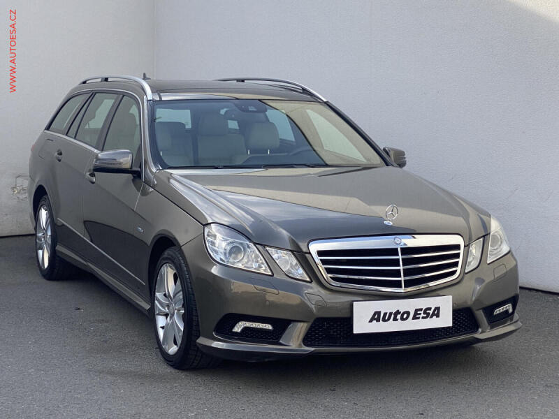 Mercedes-Benz Triedy E