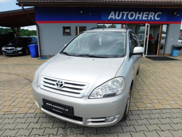 Toyota Avensis Verso