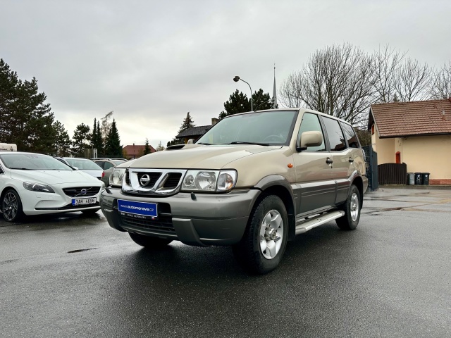 Nissan Terrano II