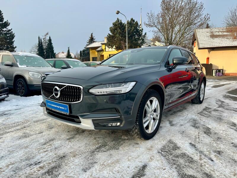 Volvo V90