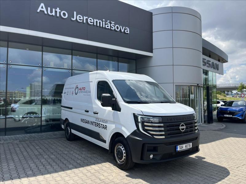Nissan Interstar