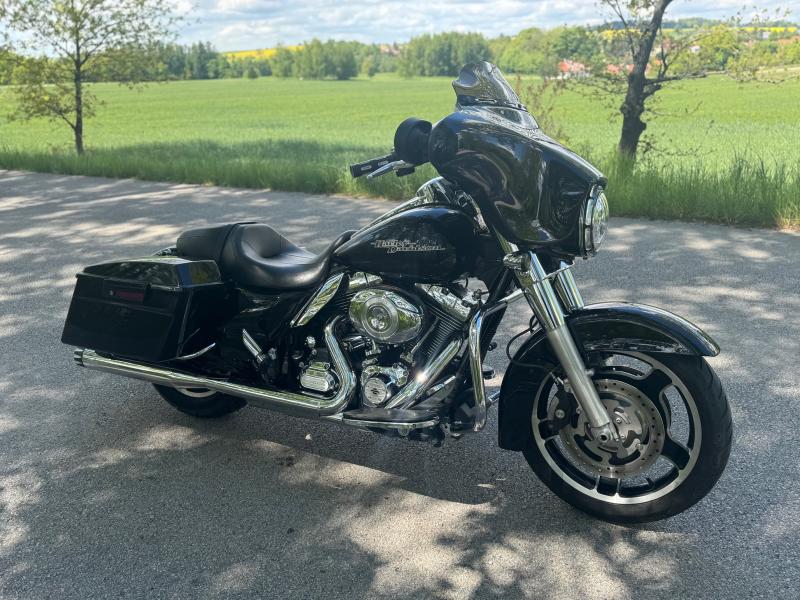 Harley-Davidson FLHX Street Glide