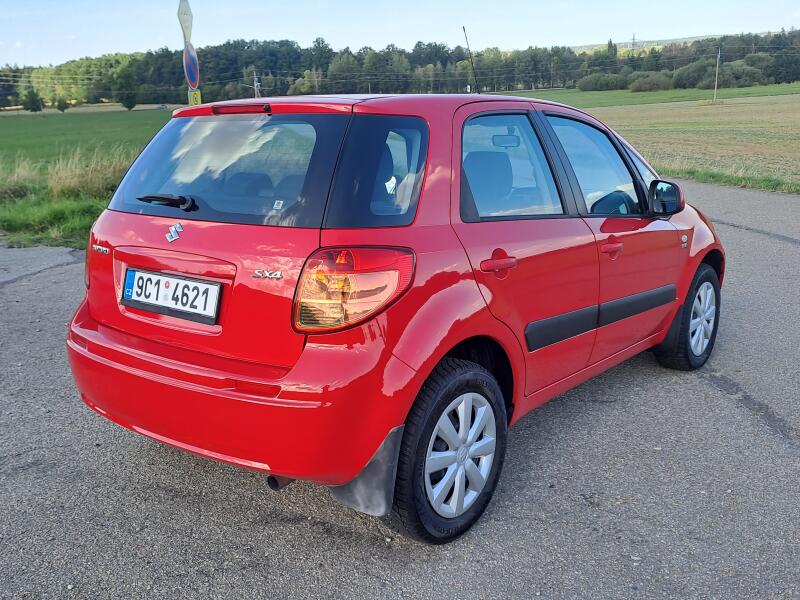 Suzuki SX4
