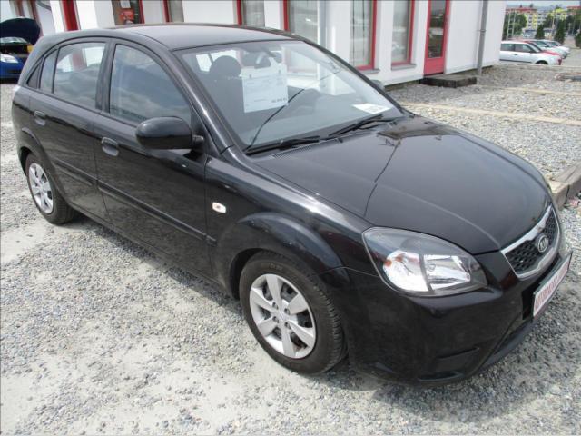 Kia Rio 1,4 Comfort,klima.serv.kniha,