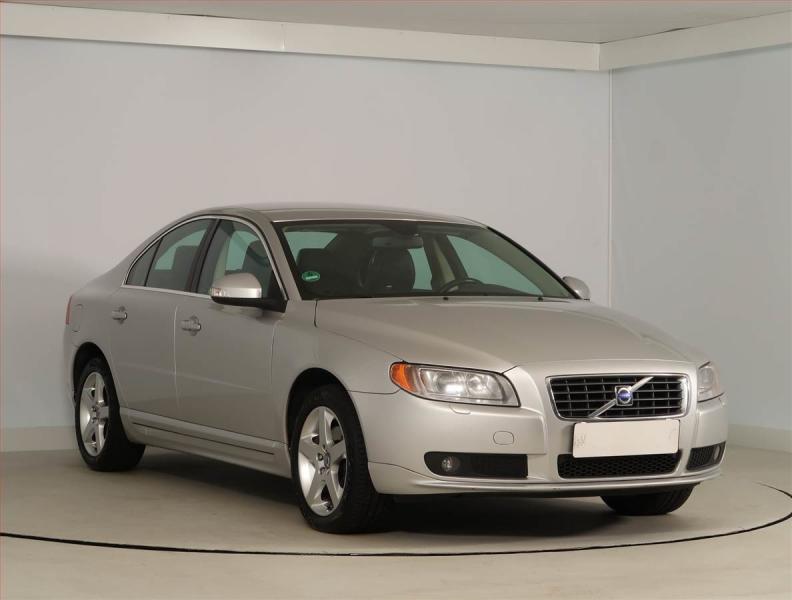 Volvo S80