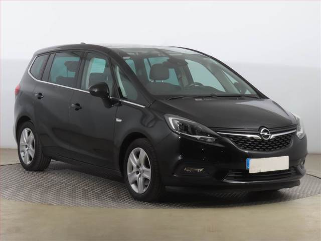 Opel Zafira 1.6 CDTI, 7 míst, Navi