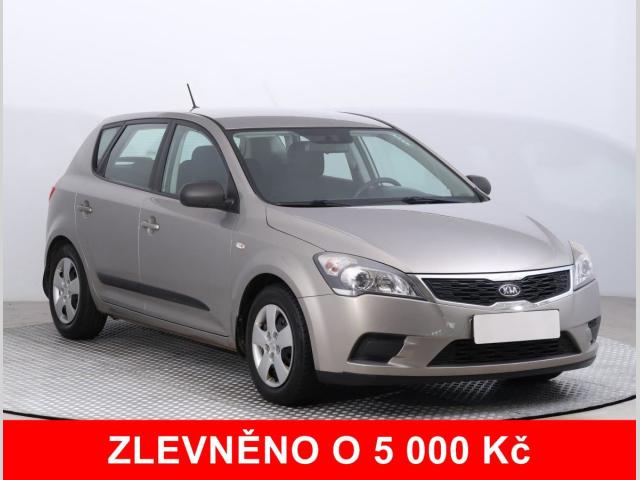 Kia Ceed 1.4 CVVT, ČR,2.maj, Serv.kniha