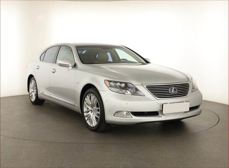Lexus LS 460