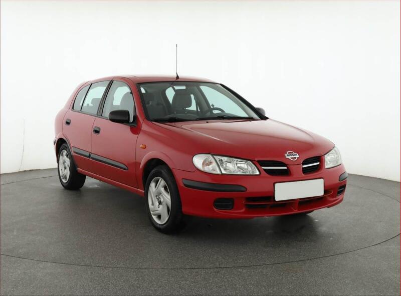 Nissan Almera