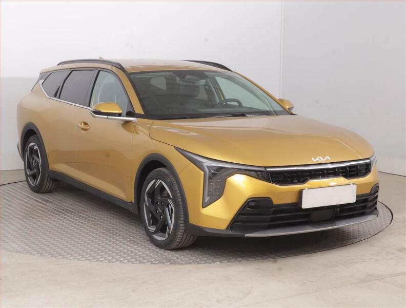 Kia K4
