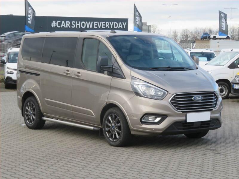 Ford Tourneo Custom