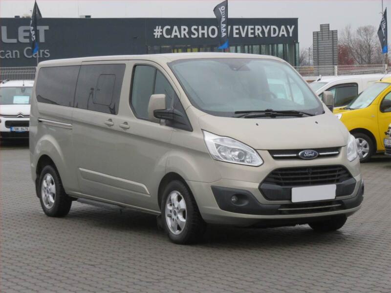 Ford Tourneo Custom