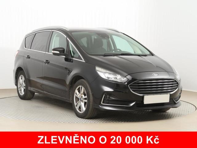 Ford S-MAX Titanium 2.0 TDCi, 7 míst