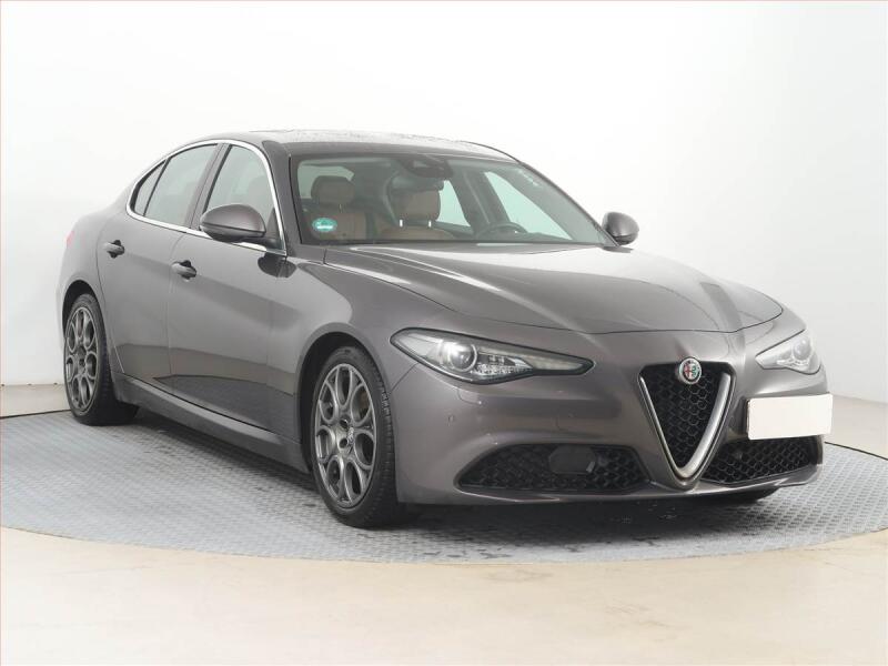 Alfa Romeo Giulia