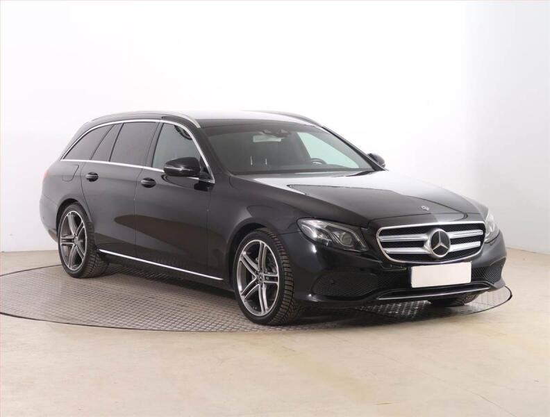 Mercedes-Benz Triedy E