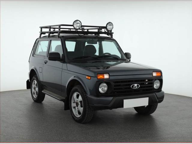 Lada Niva 1.7 i, 4X4, Serv.kniha