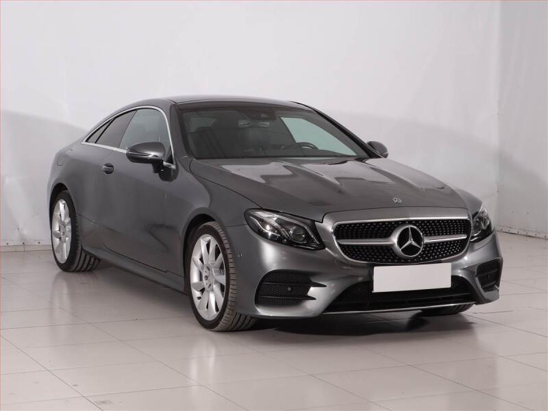 Mercedes-Benz Triedy E