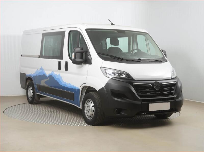 Opel Movano