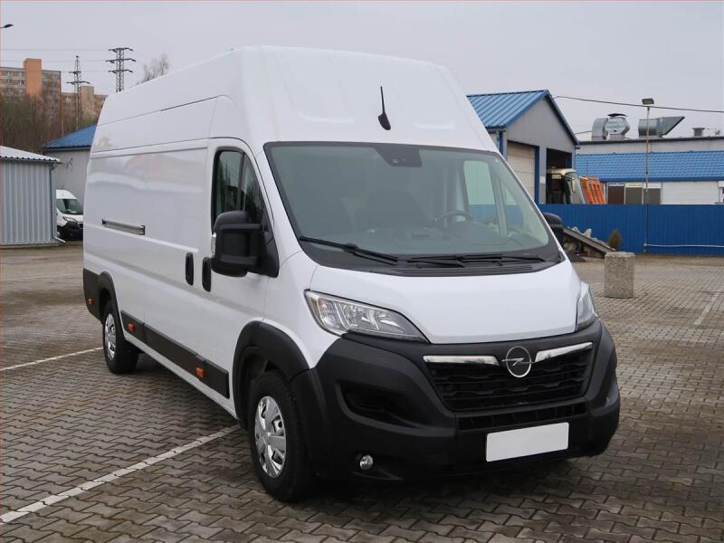 Opel Movano