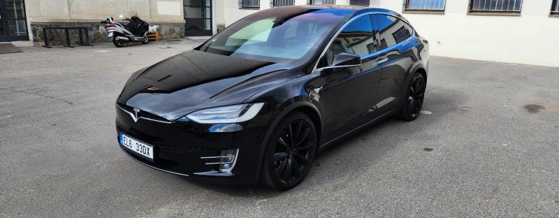 Tesla Model X