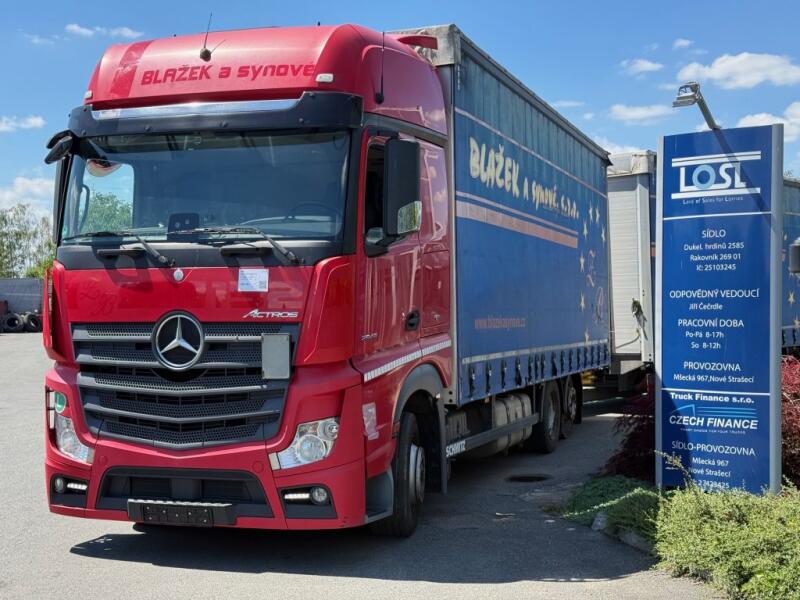 Mercedes-Benz