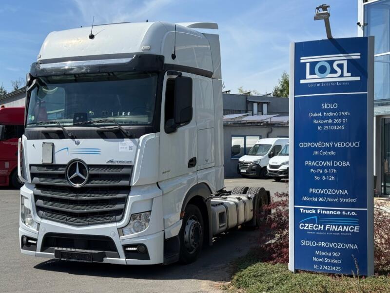 Mercedes-Benz