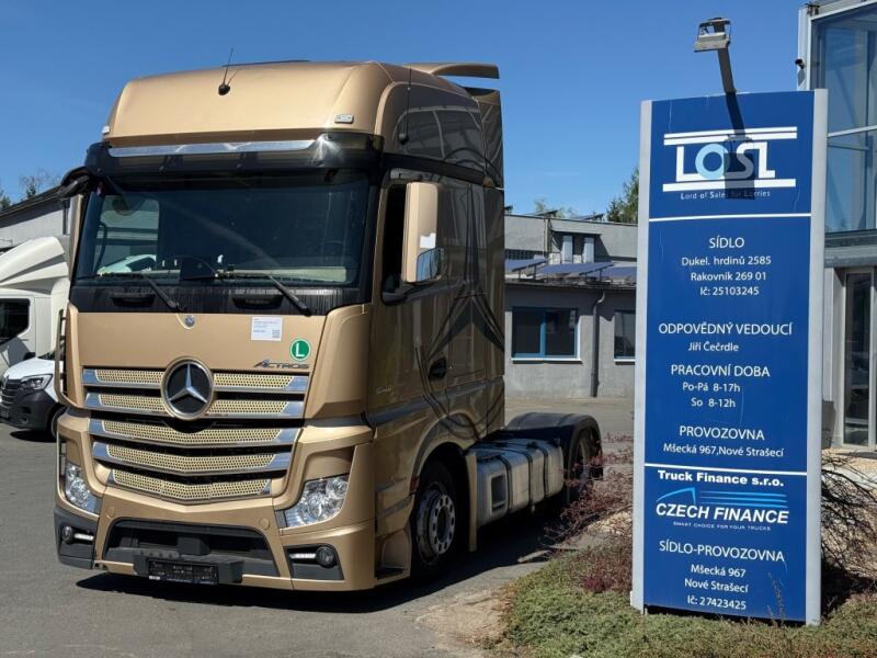 Mercedes-Benz