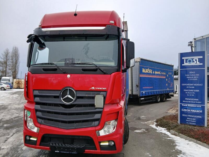 Mercedes-Benz