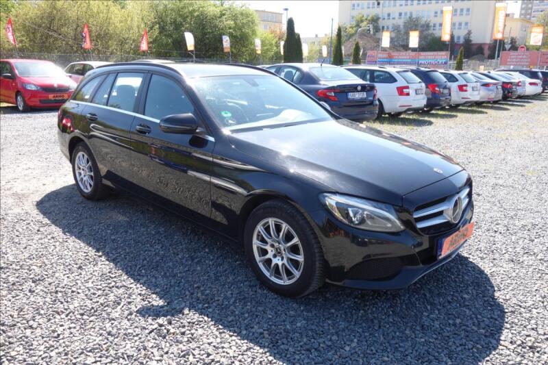 Mercedes-Benz Triedy C