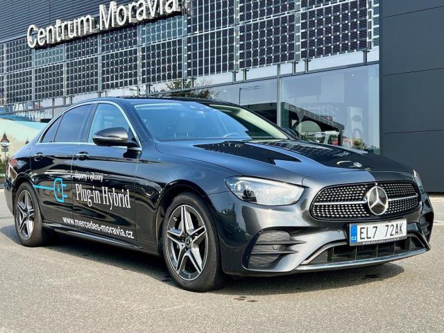 Mercedes-Benz Třídy E 300 de 4MATIC AMG linie