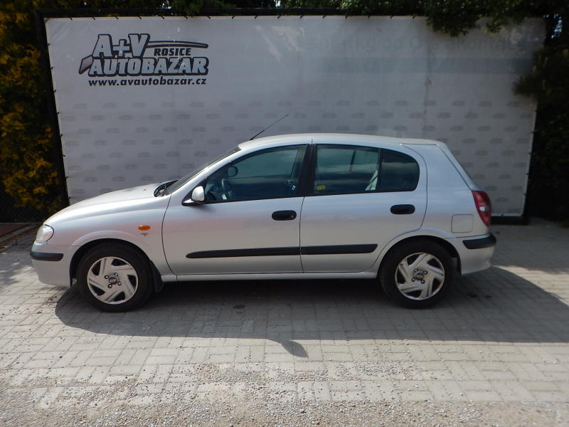 Nissan Almera