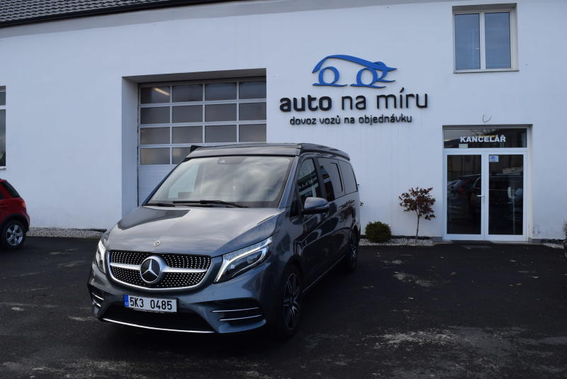 Mercedes-Benz 208