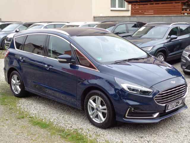 Ford S-MAX 2,0D LED ACC automat TITANIUM