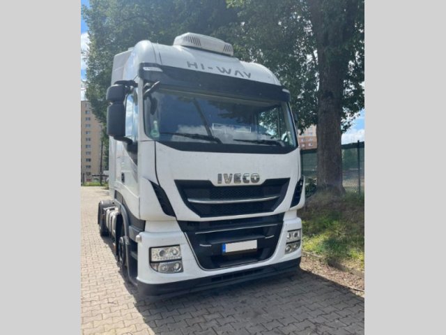 Iveco AS440T tahač lowdeck