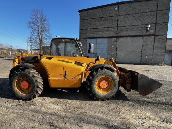 JCB