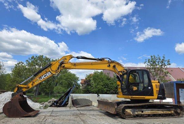 JCB