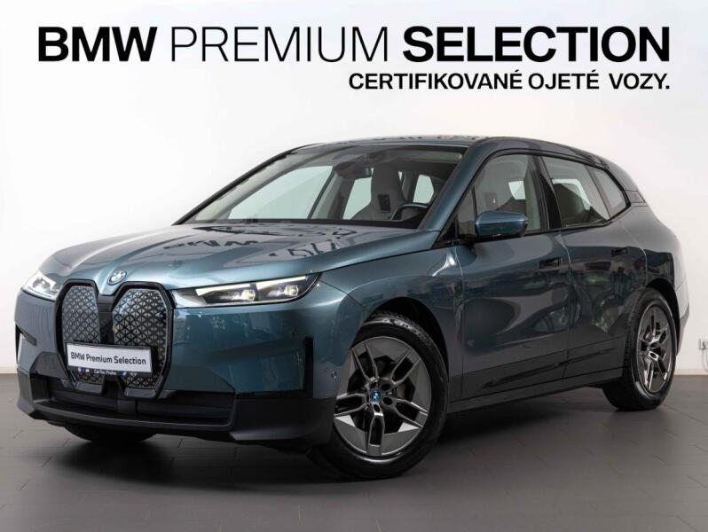 BMW iX