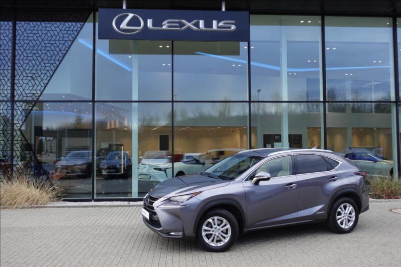 Lexus NX 300