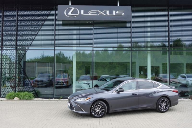 Lexus ES 300h