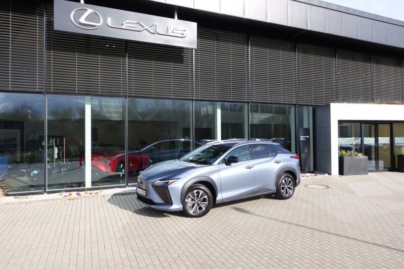Lexus RZ 450e