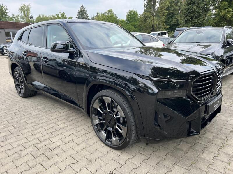 BMW XM