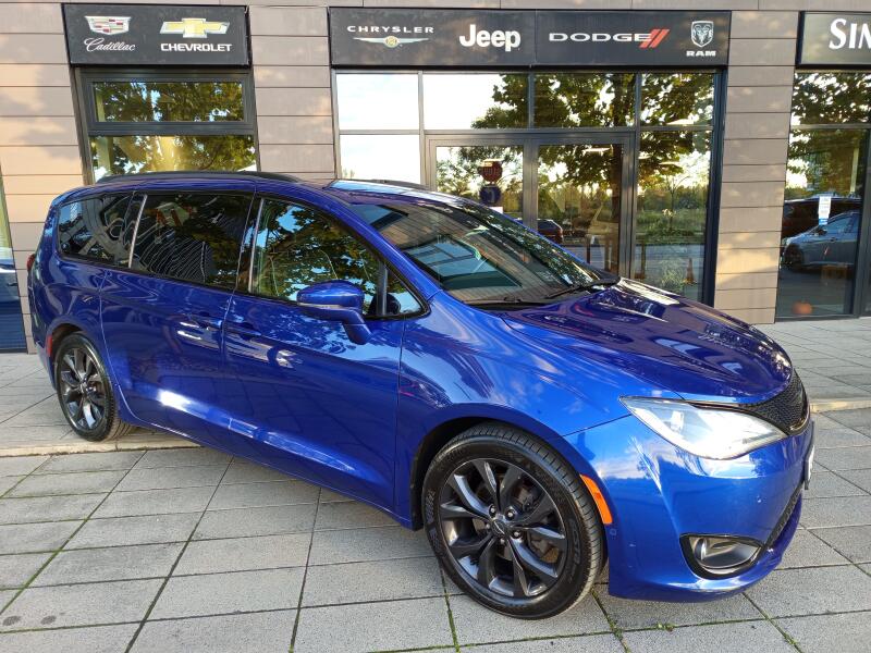 Chrysler Pacifica