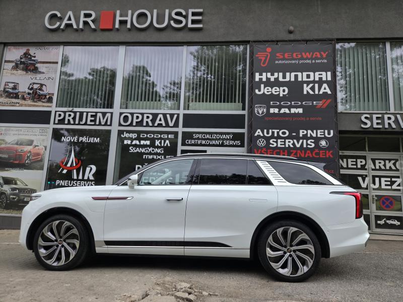 Hongqi E-HS9