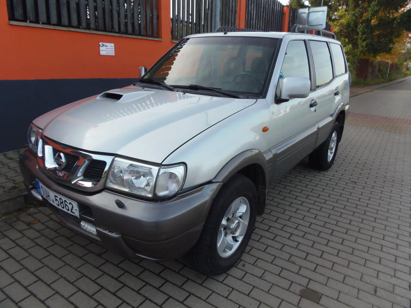 Nissan Terrano II