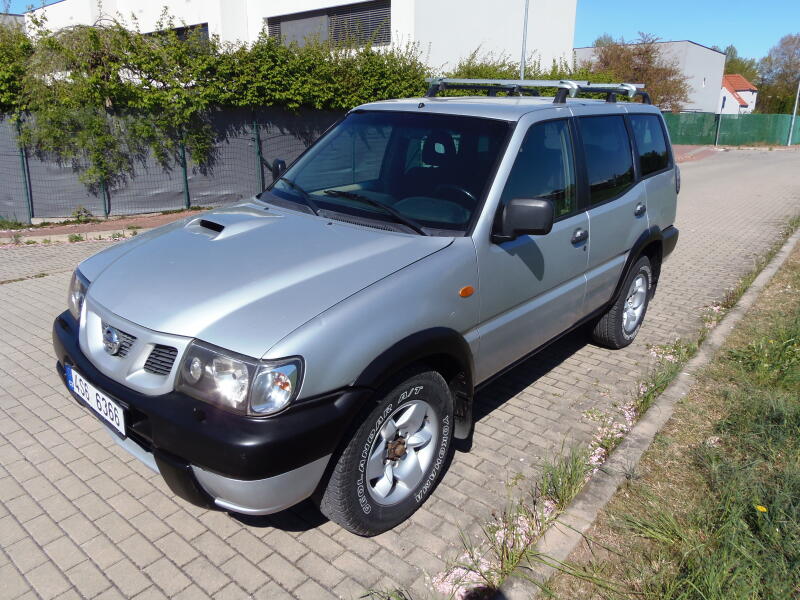Nissan Terrano II