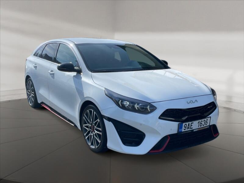 Kia ProCeed
