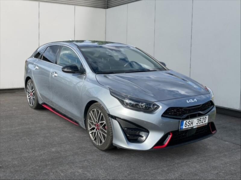 Kia ProCeed