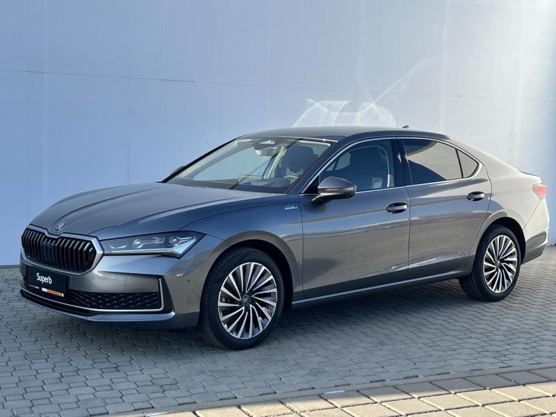 Škoda Superb (2025) L&K 7DSG 2,0TDI - fotka 1 z 6