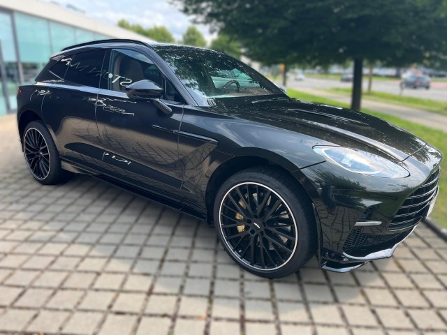 Aston Martin DBX